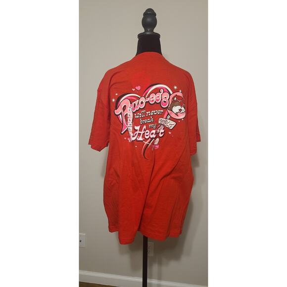Buc-ee’s Red t shirt Valentines Day - ❤️ Size L NWT - Picture 3 of 4